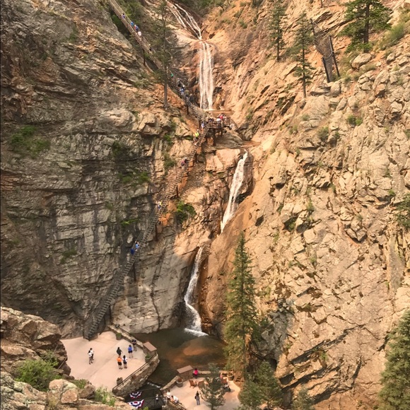 Meet your Posher, Taylor - Picture 1 of 1